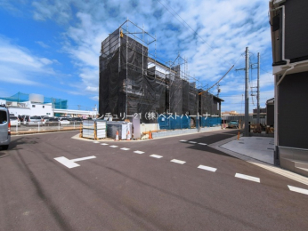 �O�ʓ��H�܂ތ��n�ʐ^�@-