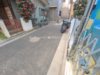 �O�ʓ��H�܂ތ��n�ʐ^�@-