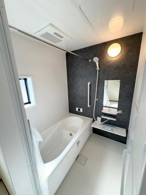 �����@�{�H��@����
�J�̓��̐���ɕ֗��ȗ������C�����@�⎺���������Ƃ������B�����t���Ŋ��C�����₷���A���邭�������̂����Ԃł������Ɣ�����₹�܂��B