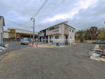 �O�ʓ��H�܂ތ��n�ʐ^�@-