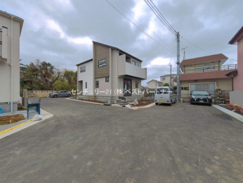 �O�ʓ��H�܂ތ��n�ʐ^�@-