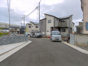 �O�ʓ��H�܂ތ��n�ʐ^�@-