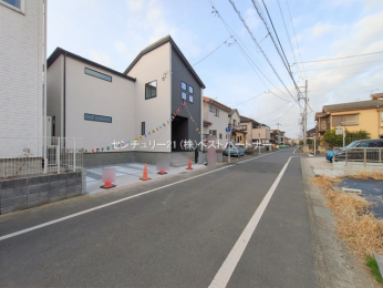 �O�ʓ��H�܂ތ��n�ʐ^�@-