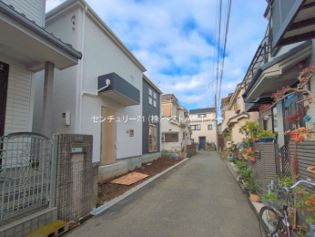 �O�ʓ��H�܂ތ��n�ʐ^�@-