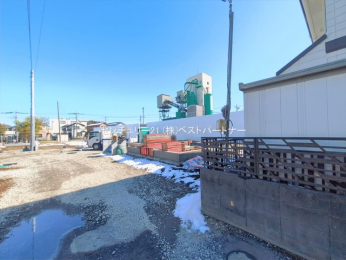 �O�ʓ��H�܂ތ��n�ʐ^�@-