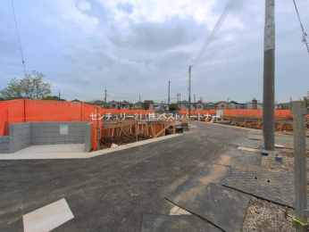 �O�ʓ��H�܂ތ��n�ʐ^�@-