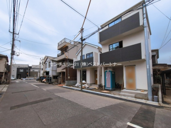 �O�ʓ��H�܂ތ��n�ʐ^�@-