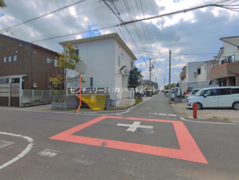 �O�ʓ��H�܂ތ��n�ʐ^�@-