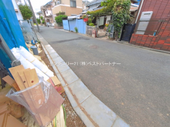 �O�ʓ��H�܂ތ��n�ʐ^�@-