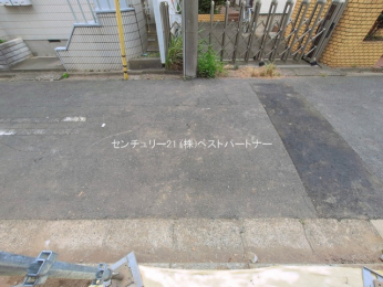 �O�ʓ��H�܂ތ��n�ʐ^�@-