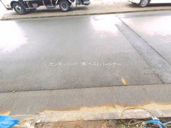 �O�ʓ��H�܂ތ��n�ʐ^�@-