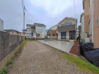 �O�ʓ��H�܂ތ��n�ʐ^�@-